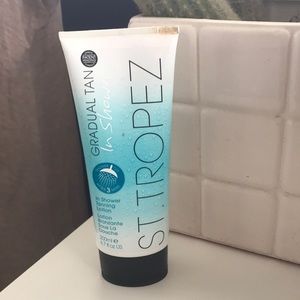 St. Tropez gradual tan in shower